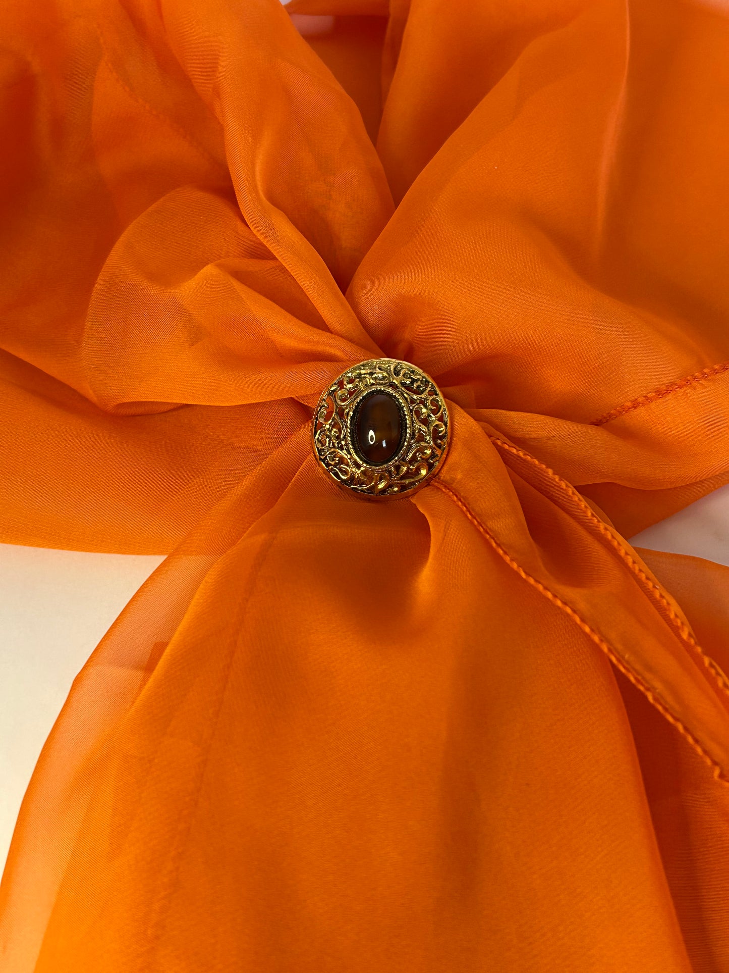 Vintage Scarf Clip & Basic Sense Scarf