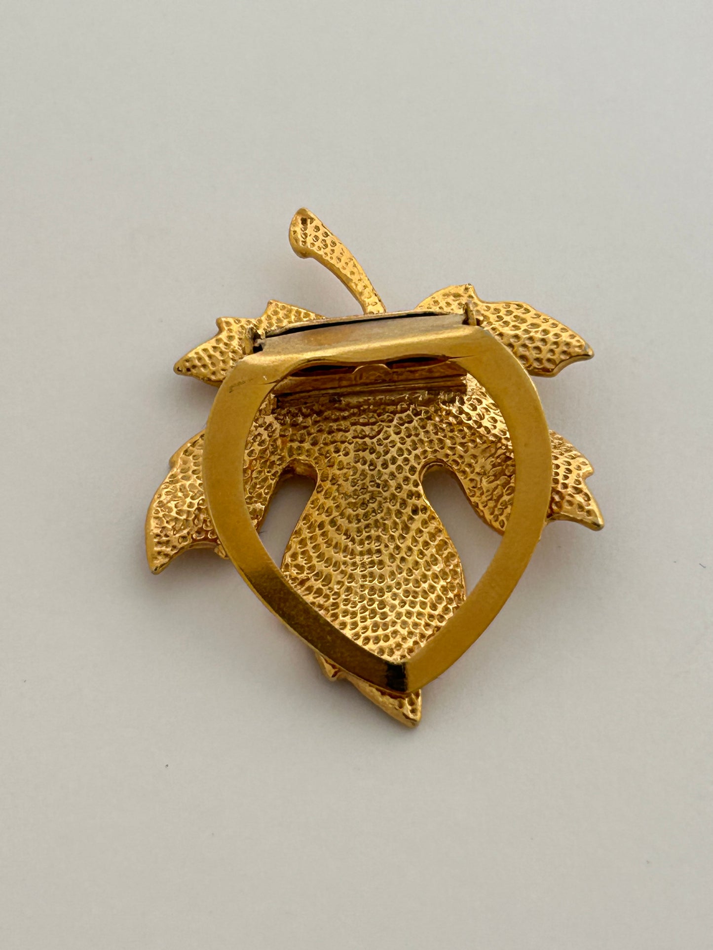 Gold Leaf & Pearl Scarf Clip 1970's